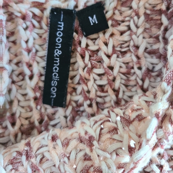 Moon & Madison Crochet Look Tank in White/Cream/Red - Size M - Picture 7 of 7